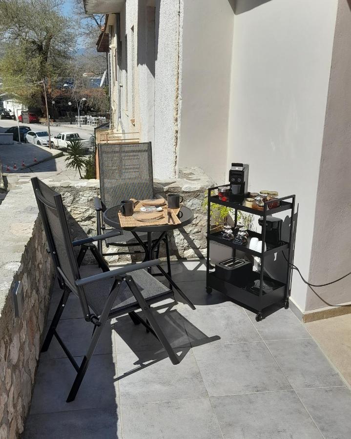 Vrachos Suites Aegium Buitenkant foto